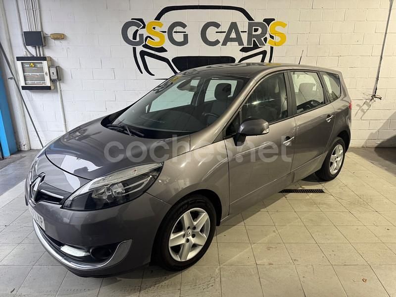 Usado Renault Grand Scénic III Expression 115 CV (84 kW) 2013 Gris / plata Monovolumen
