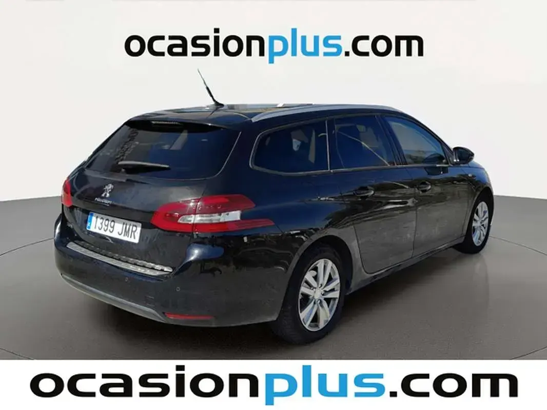 Usado Peugeot 308 SW Style 131 CV (96 kW) 2016 Negro Familiar