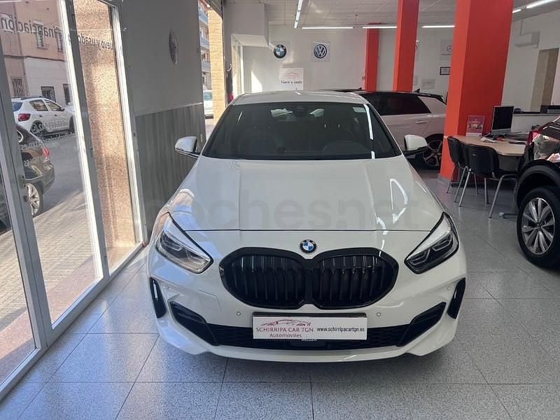 Usado BMW 118 Comfort Edition 136 CV (100 kW) 2022 Blanco Utilitario