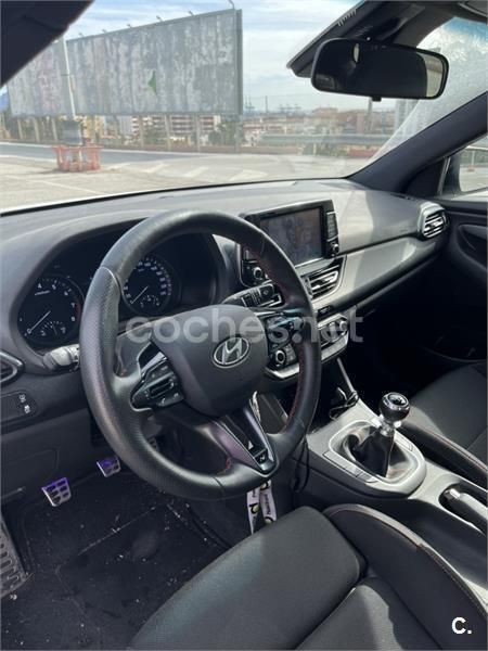 Usado Hyundai i30 N Line 120 CV (88 kW) 2022 Blanco Berlina