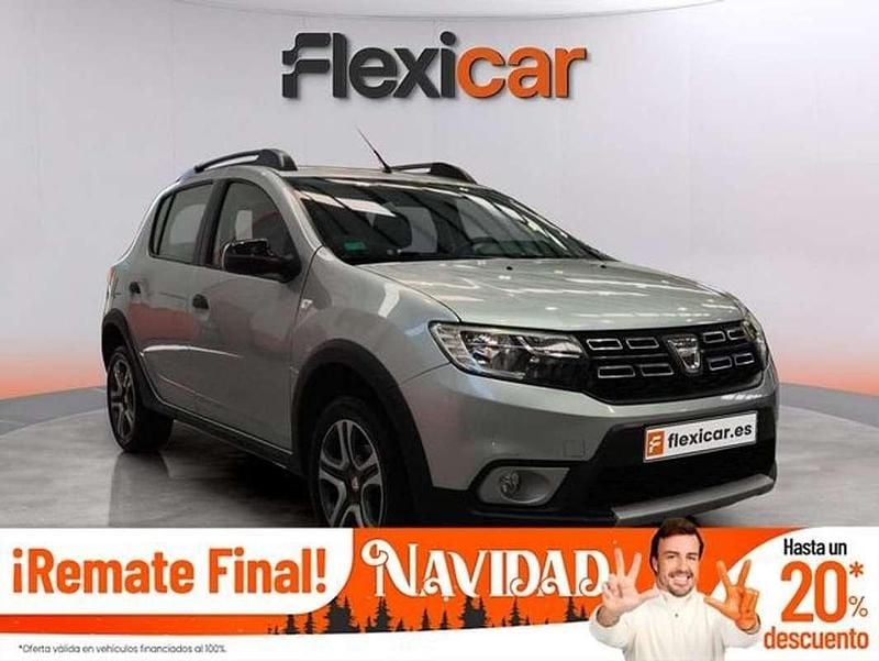 Gris Usado 2019 Dacia Sandero Essentiel Utilitario | 8990 € (Buen precio) - Imagen 1/4