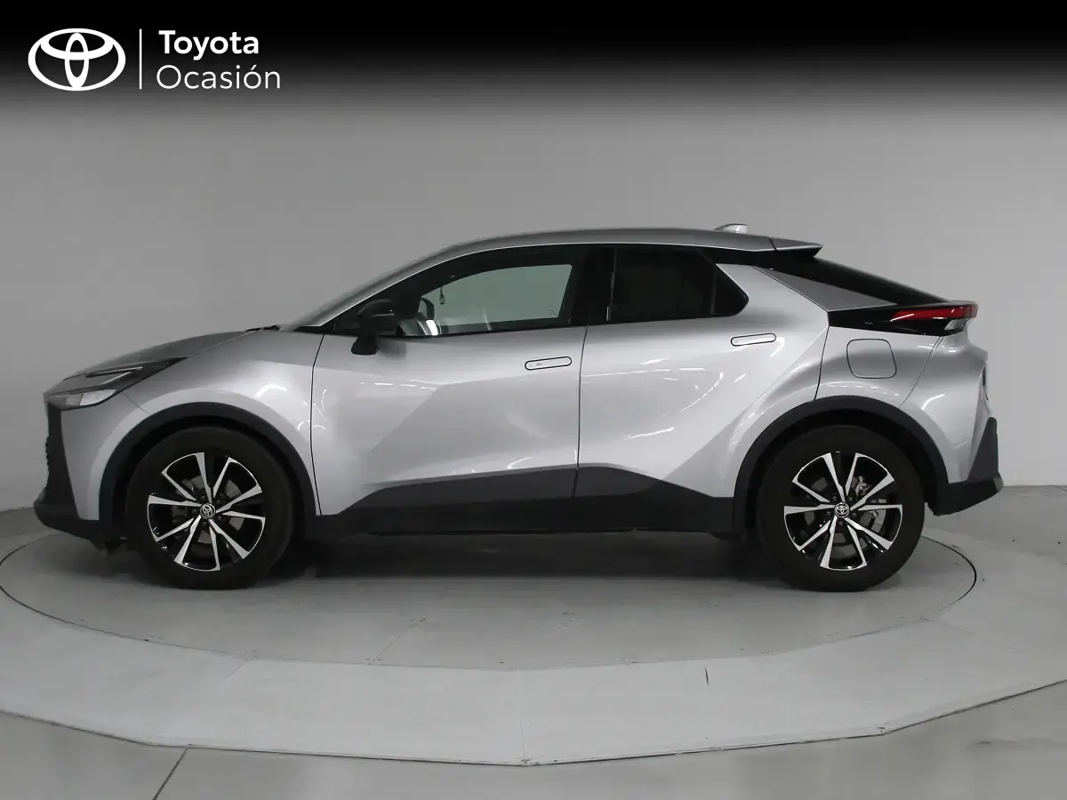 Używany Toyota C-HR Advance 140 KM (102 kW) 2024 Szary SUV