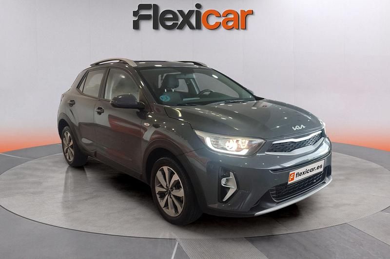 Gris Usado 2023 Kia Stonic SUV | 13.490 € (Precio justo) - Imagen 1/4