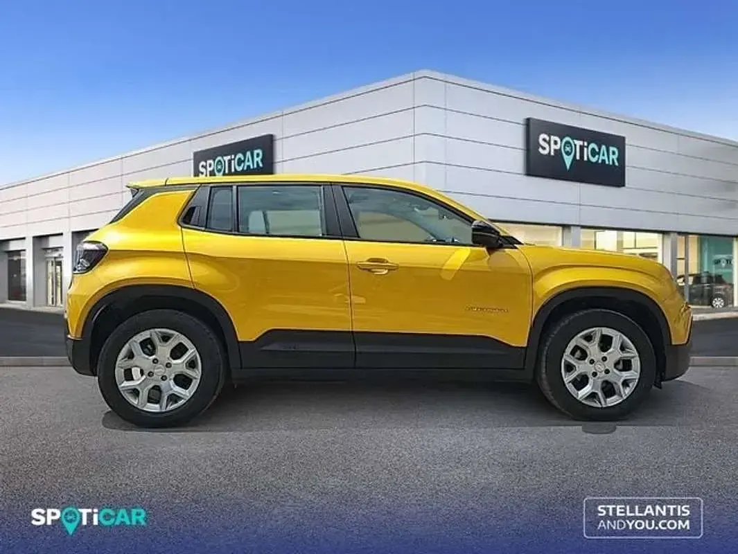 Usado Jeep Avenger Altitude 101 CV (74 kW) 2025 Amarillo SUV