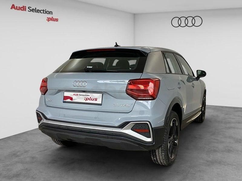 Usado Audi Q2 S-Line 116 CV (85 kW) 2025 Gris / plata SUV