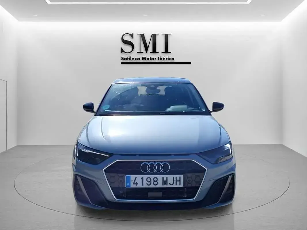 Usado Audi A1 Sportback 110 CV (80 kW) 2023 Gris Utilitario