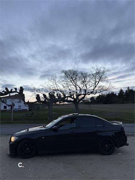 Usado BMW 318 115 CV (84 kW) 2006 Negro Berlina