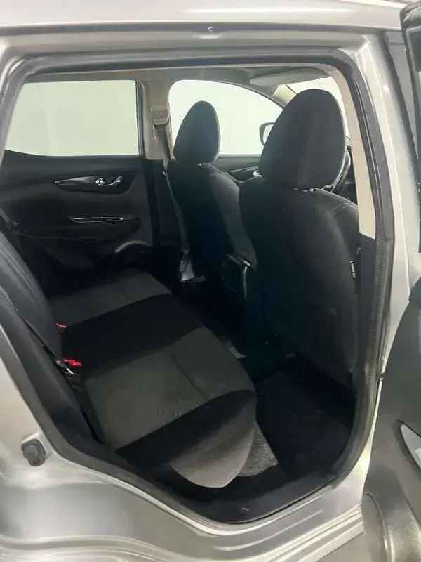 Usado Nissan Qashqai Acenta 131 CV (96 kW) 2015 Gris SUV