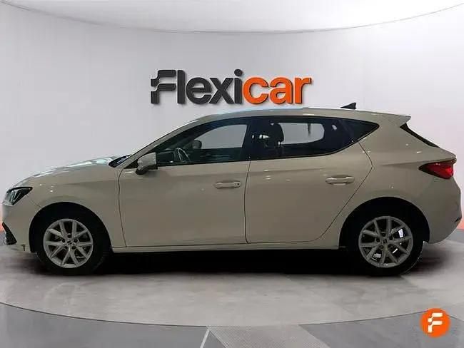 Usado Seat Leon Reference 115 HP (84 kW) 2022 Branco