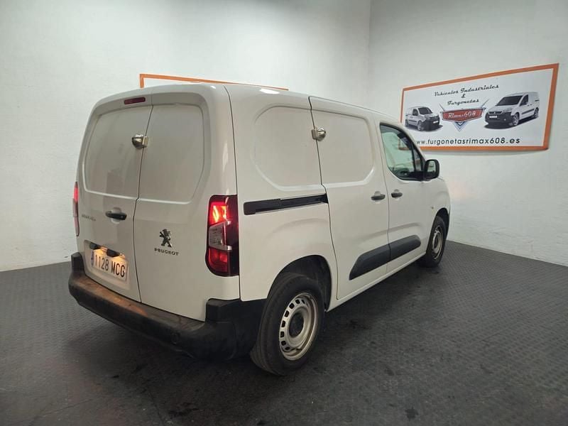 Usado Peugeot Partner Premium 100 CV (73 kW) 2022 Blanco Monovolumen