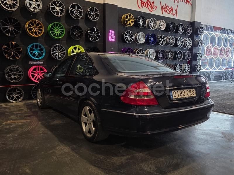 Usado Mercedes E500 Avantgarde 306 CV (225 kW) 2003 Azul Berlina