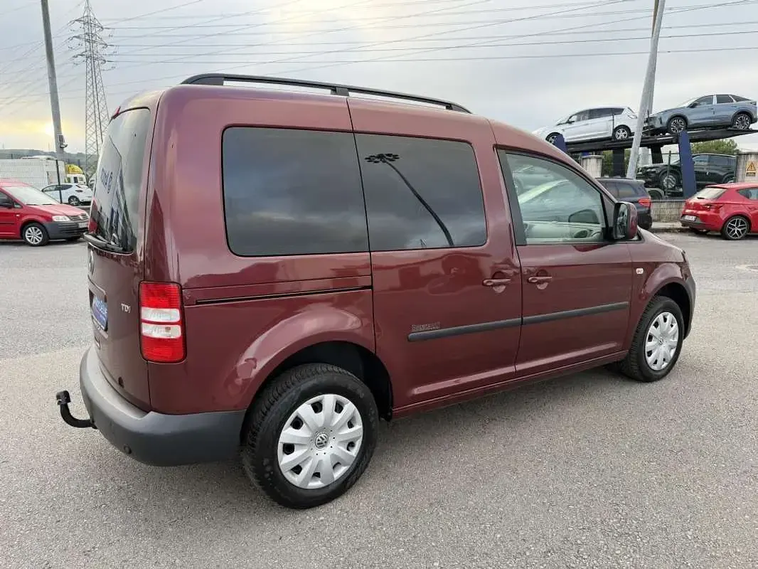 Usado VW Caddy Comfortline 102 CV (75 kW) 2011 Monovolumen