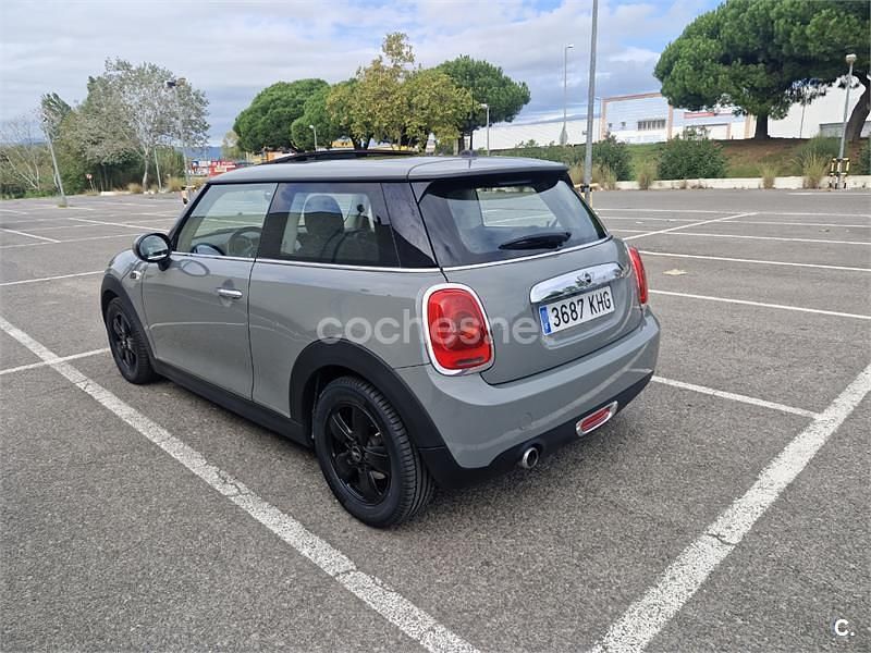 Usado Mini ONE 102 CV (75 kW) 2018 Gris / plata Utilitario