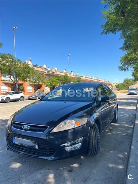Negro Usado 2012 Ford Mondeo Titanium Berlina | 7900 € (Precio justo) - Imagen 1/4