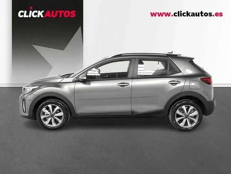 Usado Kia Stonic Active 101 CV (74 kW) 2025 Gris SUV