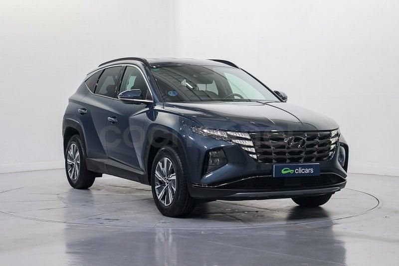 Usado Hyundai Tucson 230 CV (169 kW) 2022 Gris / plata SUV