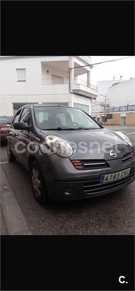 Usado Nissan Micra Visia+ 80 CV (58 kW) 2003 Beige Utilitario