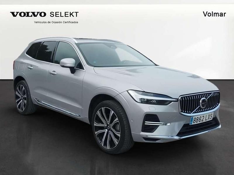 Plateado Usado 2022 Volvo XC60 Plus SUV | 48.900 € - Imagen 1/4
