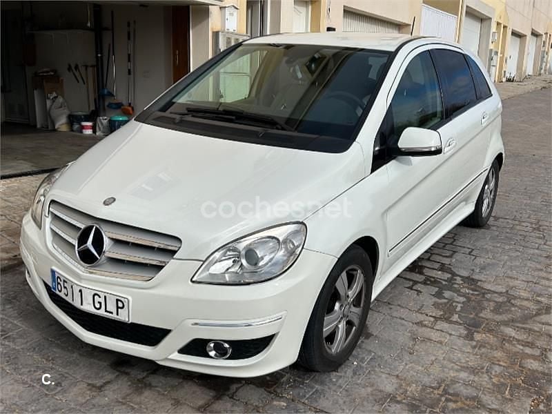 Blanco Usado 2009 Mercedes B180 Monovolumen | 6000 € (Precio justo) - Imagen 1/4