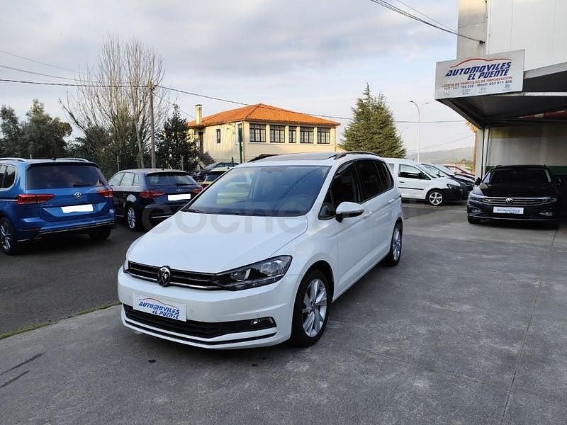 Usado VW Touran Sportline 122 CV (89 kW) 2021 Blanco Monovolumen
