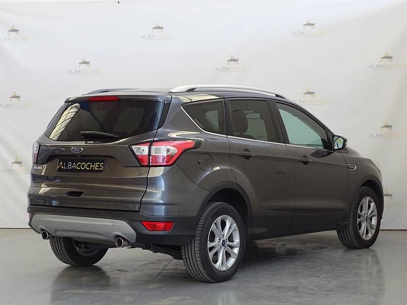 Usado Ford Kuga Titanium 120 CV (88 kW) 2017 SUV
