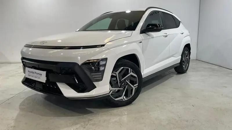 Blanco Nuevo 2025 Hyundai Kona N Line SUV | 25.990 € (Precio justo) - Imagen 1/4