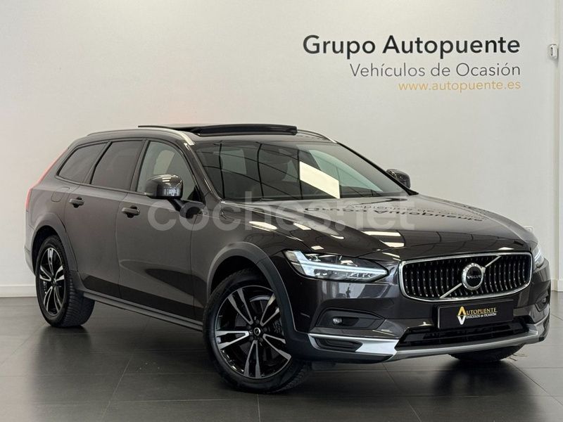 Marrón Usado 2021 Volvo V90 CC Familiar | 31.990 € (Precio justo) - Imagen 1/4