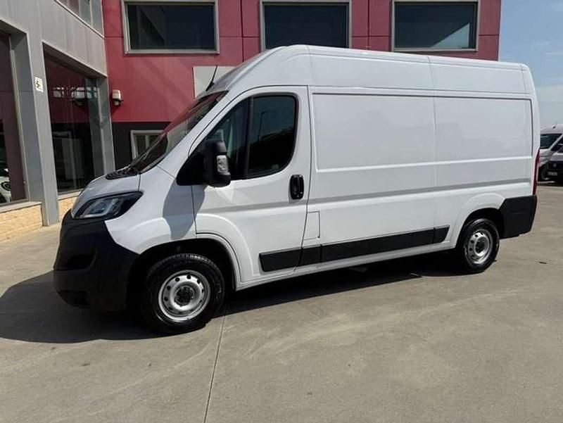 Usado Fiat Ducato 141 CV (103 kW) 2022 Blanco Van