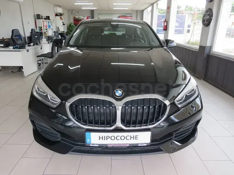 Usado BMW 118 Comfort Edition 150 CV (110 kW) 2023 Negro Utilitario