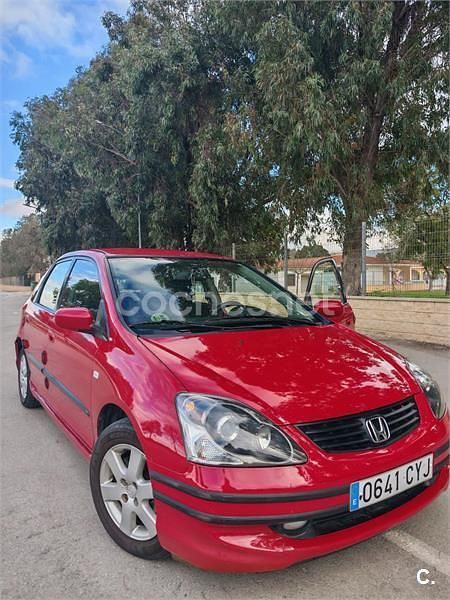 Usado Honda Civic LS 110 CV (80 kW) 2004 Rojo Berlina
