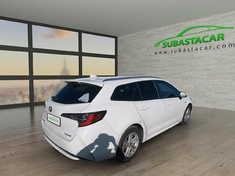 Usado Toyota Corolla Business Edition 122 CV (89 kW) 2021 Blanco Familiar