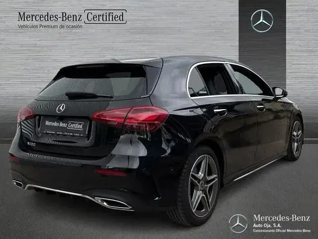 Usado Mercedes A180 136 CV (100 kW) 2025 Negro noche