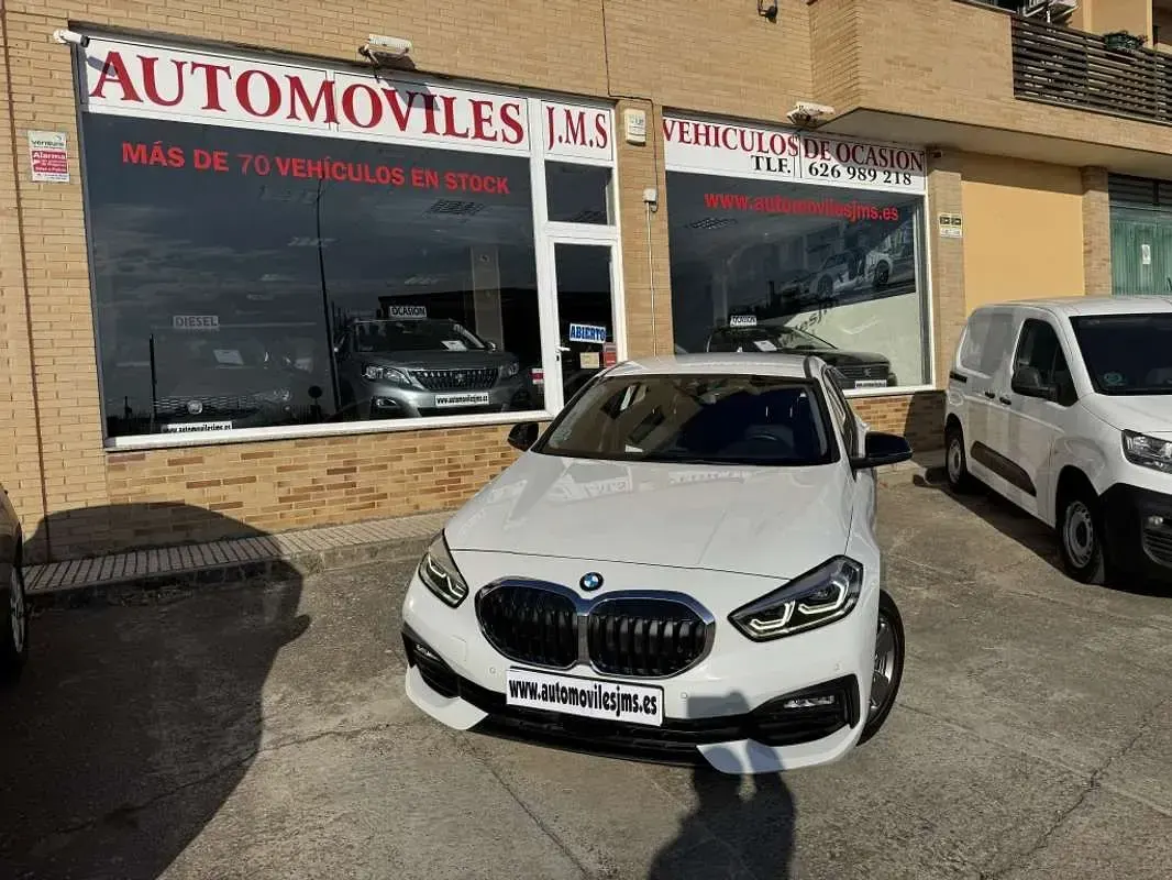 Usado BMW 116 116 CV (85 kW) 2022 Blanco Utilitario