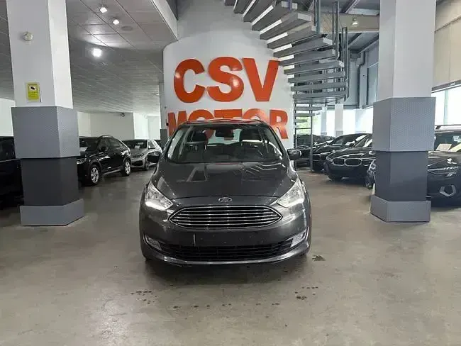 Usado Ford C-MAX Titanium 120 CV (88 kW) 2019 Gris Monovolumen