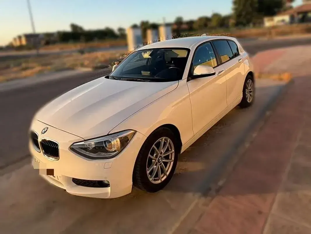 Usado BMW 116 116 CV (85 kW) 2014 Blanco Utilitario