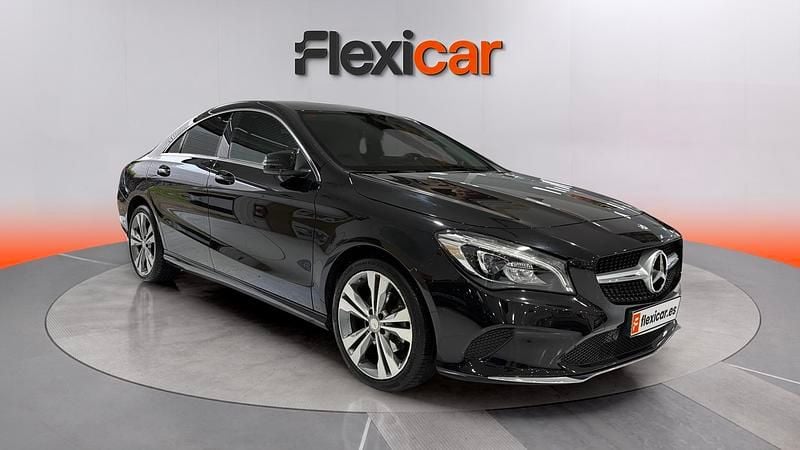 Usado Mercedes CLA220 177 CV (130 kW) 2017 Negro Berlina
