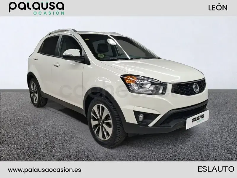 Usado SsangYong Korando Limited 175 CV (128 kW) 2015 Blanco SUV