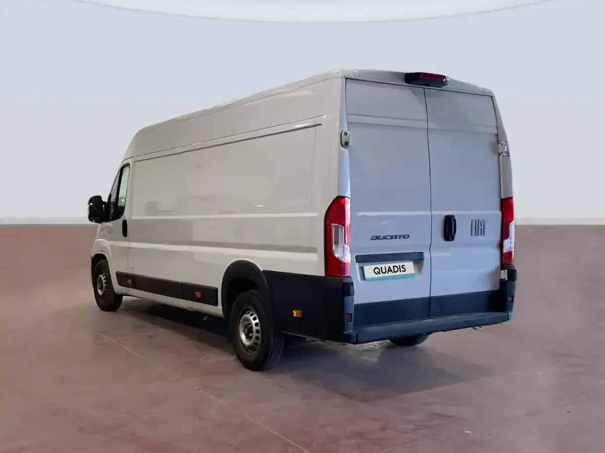 Usado Fiat Ducato 140 CV (102 kW) 2024 Blanco Van