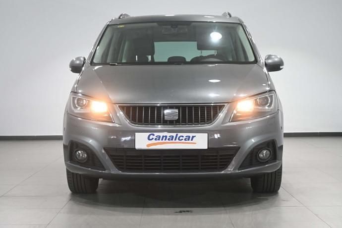 Usado Seat Alhambra Style 140 CV (102 kW) 2014 Gris Monovolumen