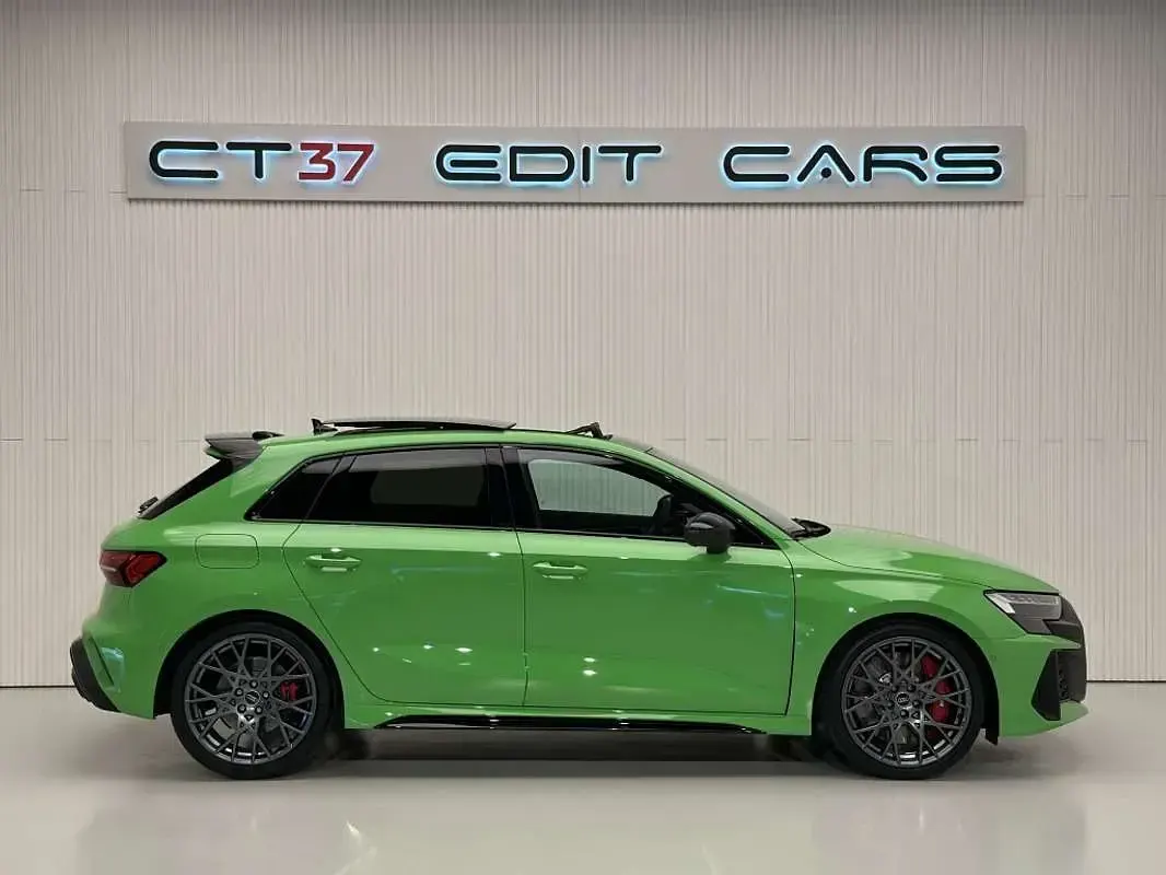 Nuevo Audi RS3 Sportback 400 CV (294 kW) 2026 Verde Utilitario