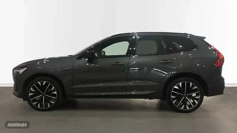 Usado Volvo XC60 Ultra 2025 Verde SUV
