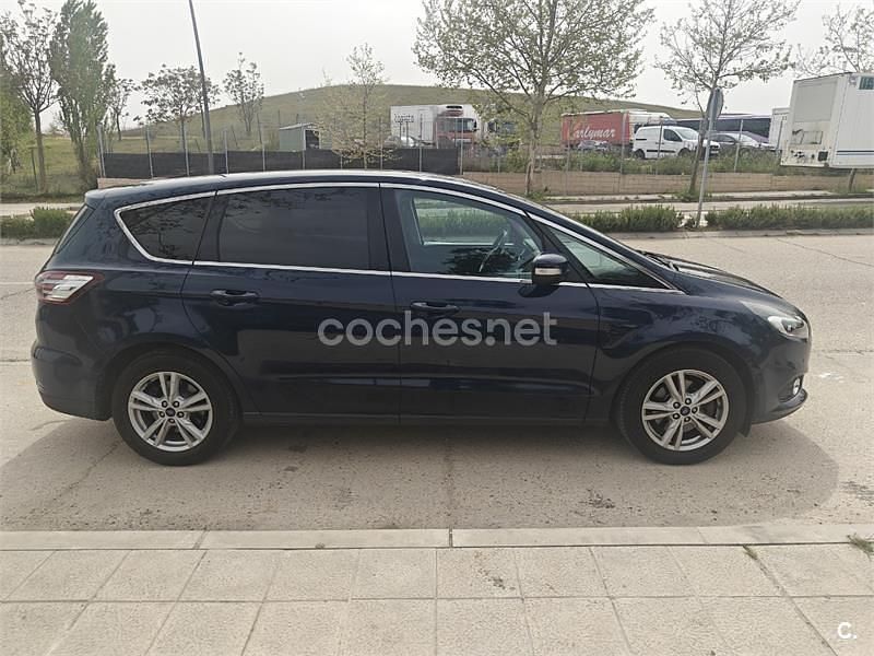 Usado Ford S-MAX Titanium 150 CV (110 kW) 2017 Azul Monovolumen