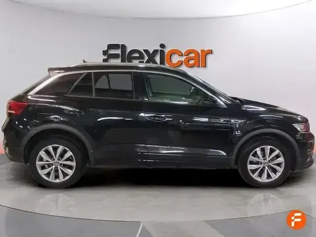 Usado VW T-Roc Advance 110 CV (80 kW) 2022 Negro SUV