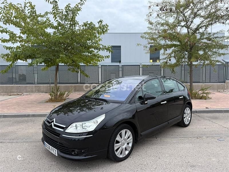 Negro Usado 2006 Citroën C4 Exclusive Berlina | 3950 € (Precio justo) - Imagen 1/4