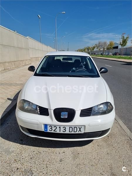 Usado Seat Ibiza 75 CV (55 kW) 2004 Blanco Utilitario