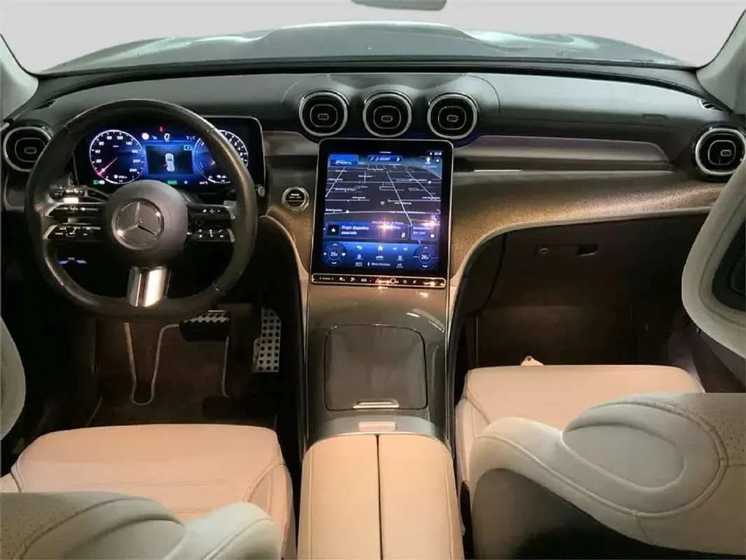Usado Mercedes GLC300e 313 CV (230 kW) 2023 SUV