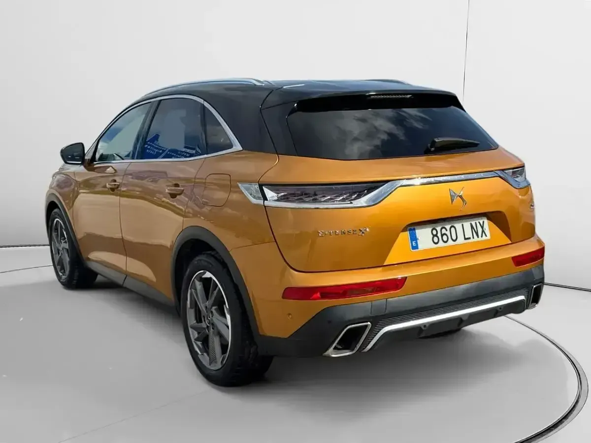 Usado DS Automobiles DS7 Crossback Be Chic 300 CV (220 kW) 2021 Naranja SUV