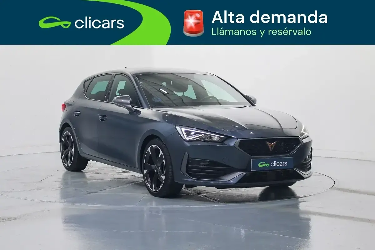 Usado Cupra Leon 150 CV (110 kW) 2023 Gris Berlina