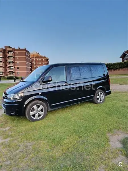 Usado VW Multivan Startline 140 CV (102 kW) 2010 Negro Monovolumen