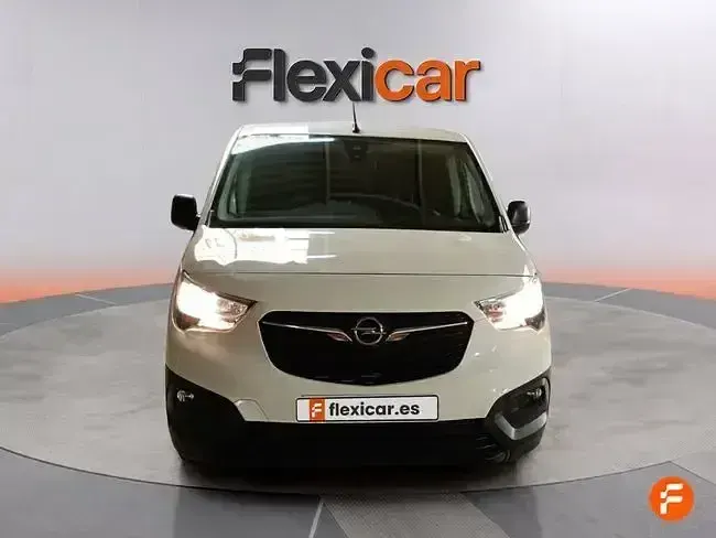 Usado Opel Combo Edition+ 102 CV (75 kW) 2021 Blanco Monovolumen